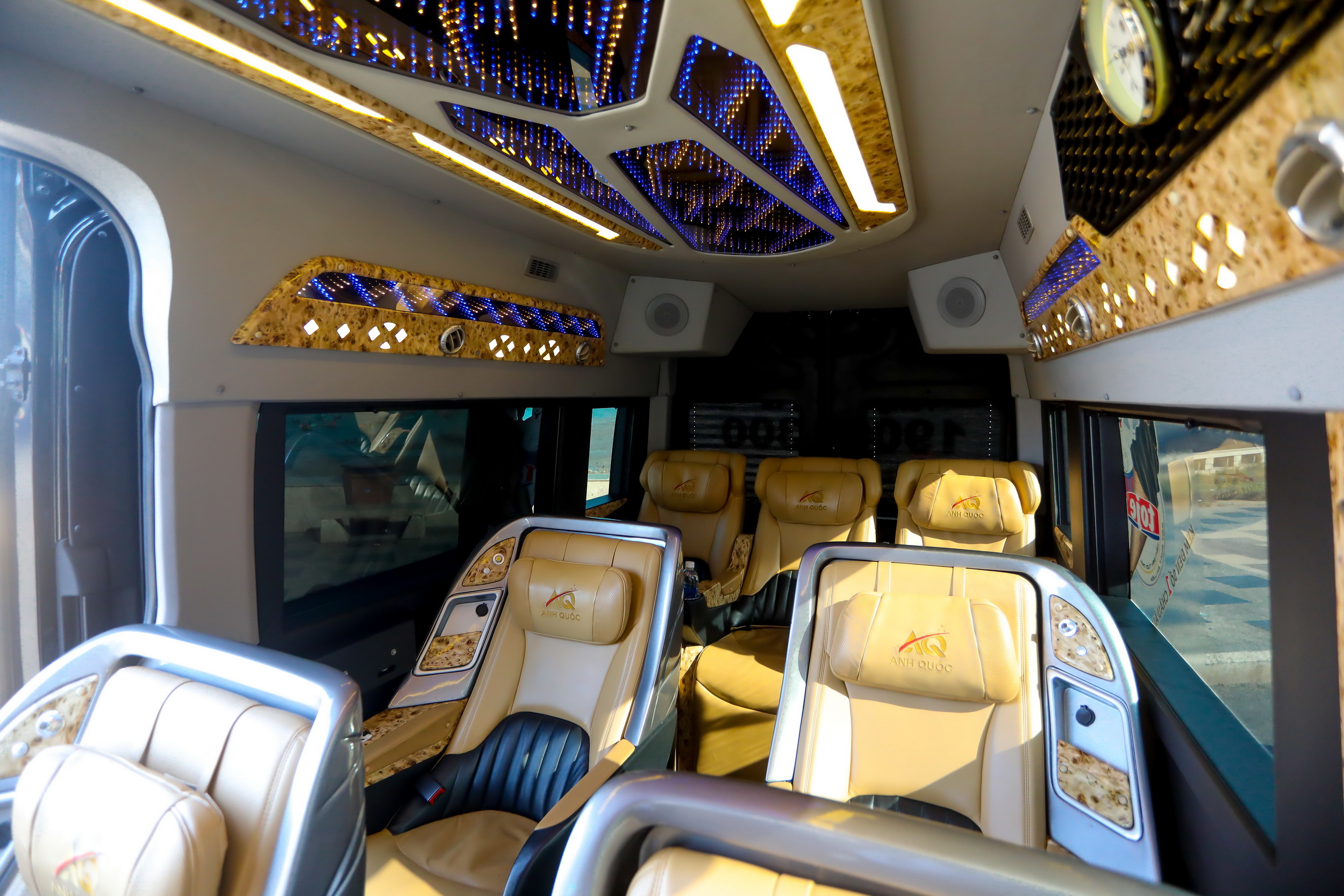 Nội thất xe limousine Anh Quốc