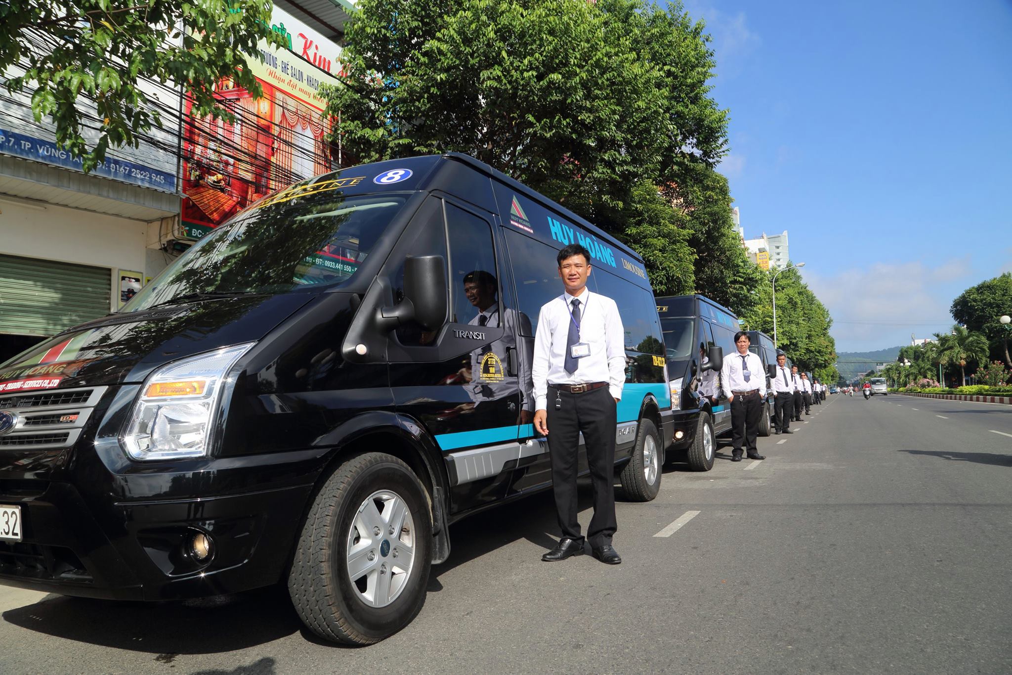 Hình ảnh này chưa có thuộc tính alt; tên tệp của nó là Nha-xe-Huy-Hoang-Limousine-Vung-Tau.jpg